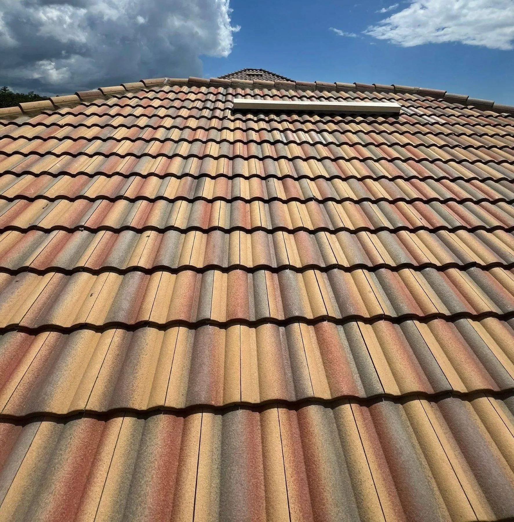 Multicolor barrel tile roof